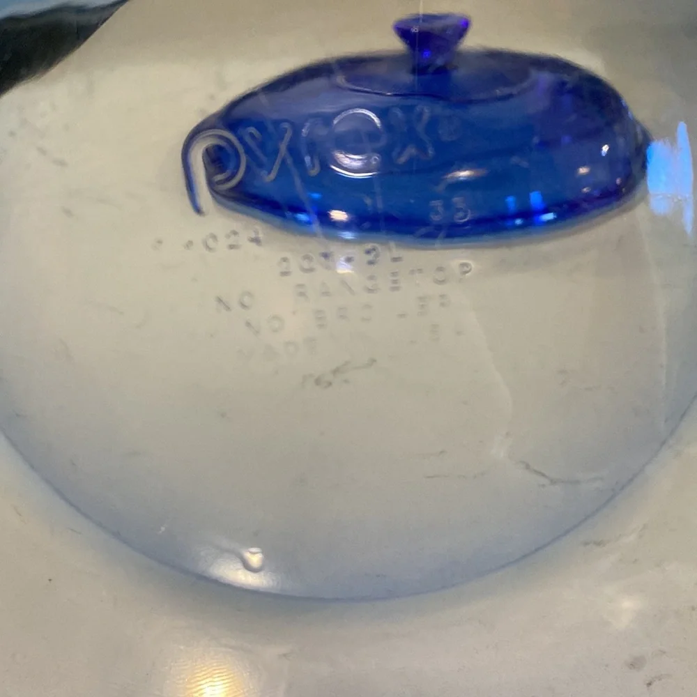Vintage Pyrex #024 Cobalt Blue Glass 2 Qt. 2 L.  Casserole Dish